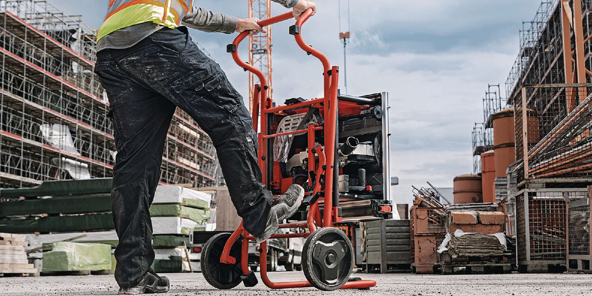 Cropped application image of transportation of table saw SCT 60-22 (G01) on trolley SCT 60-T to the jobsite.