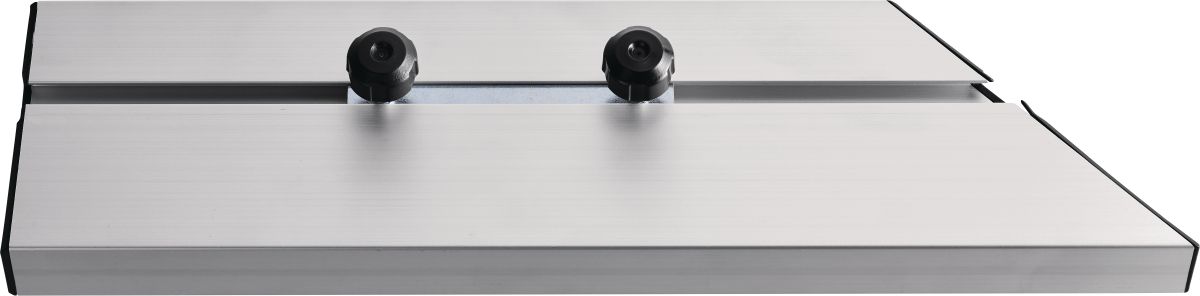 Still life picture of the miter gauge/fence to be used with the cordless table saw SCT 60-22. This item is part of the accessory set SCT 60-MG (item number 2456561)