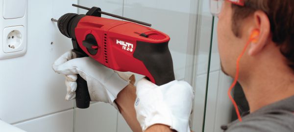 ★ロータリーハンマードリル★HILTI　TE12S　 2758 TE 30-22 ロータリーハンマー By Hilti