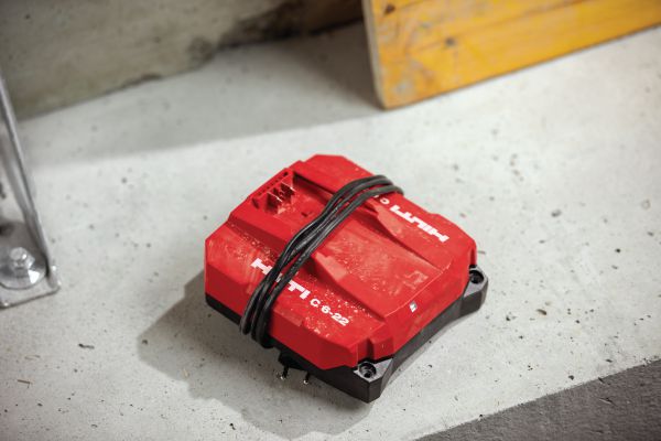 新品！HILTI充電式 全ネジカッター バッテリー・充電器付き C 4-22 Nuron コンパクト充電器 - バッテリー・充電器 - Hilti Japan