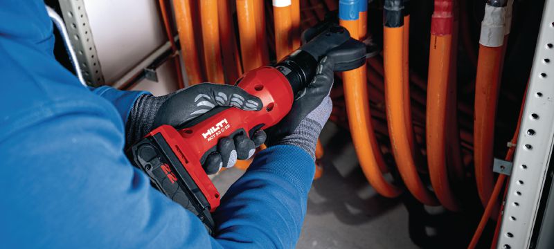 銅 / アルミ製ケーブル用充電式カッター NCT 53 C-22 - ケーブル